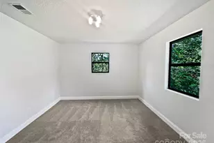 215 J Robinson Pkwy, Kings Mountain, NC 28086 - Photo 13