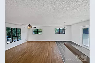 215 J Robinson Parkway, Kings Mountain, NC 28086 - Photo 7