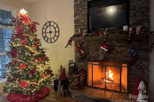 700 Bear Cliff Dr, Nebo, NC 28761 - Photo 13