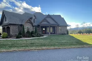 700 Bear Cliff Dr, Nebo, NC 28761 - Photo 1