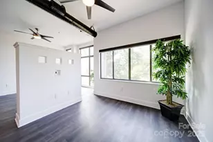 514 W 10th St, Charlotte, NC 28202 - Photo 13