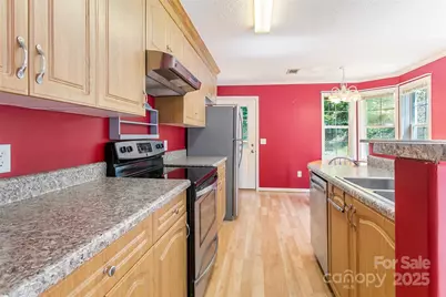 11 Grand Canyon Drive, Hendersonville, NC 28792 - Photo 5