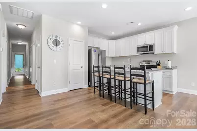 402 2nd Street SW, Hickory, NC 28602 - Photo 3