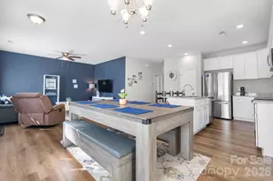 402 2nd St SW, Hickory, NC 28602 - Photo 9