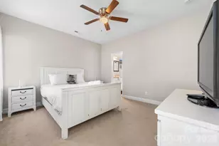 402 2nd St SW, Hickory, NC 28602 - Photo 11