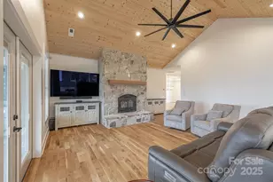 464 Lake Crest Dr, Nebo, NC 28761 - Photo 21