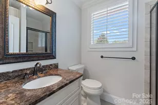 1619 Providence Rd, Charlotte, NC 28207 - Photo 27