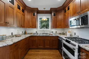 1619 Providence Rd, Charlotte, NC 28207 - Photo 11