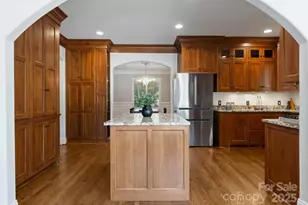 1619 Providence Rd, Charlotte, NC 28207 - Photo 9