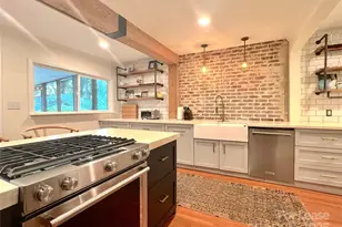 3108 Barnhill Dr, Charlotte, NC 28205 - Photo 11