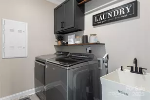 101 Fox Cove Rd, Hendersonville, NC 28792 - Photo 9