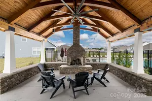 101 Fox Cove Rd, Hendersonville, NC 28792 - Photo 35