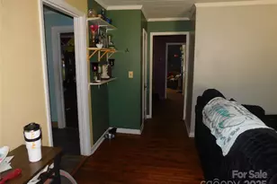 302 Hall St, York, SC 29745 - Photo 3