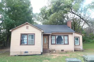 302 Hall St, York, SC 29745 - Photo 1