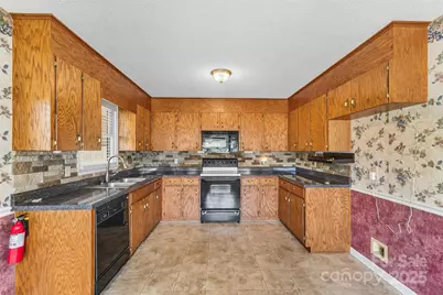 2282 White Pine Court, Lancaster, SC 29720 - Photo 5