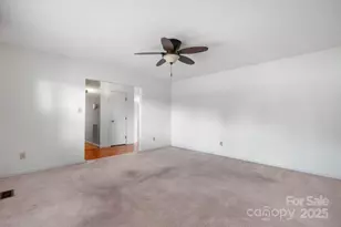 5136 Olde School Dr, Hickory, NC 28602 - Photo 7