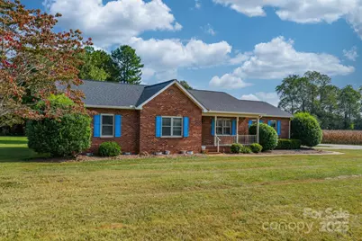 5136 Olde School Drive, Hickory, NC 28602 - Photo 1