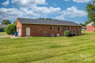 5136 Olde School Drive, Hickory, NC 28602 - Photo 33