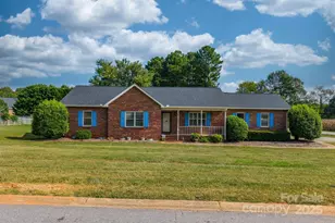 5136 Olde School Dr, Hickory, NC 28602 - Photo 29