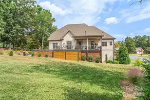 893 Players Ridge Rd, Hickory, NC 28601 - Photo 35