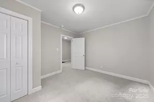 304 S Vine St, Gastonia, NC 28052 - Photo 13