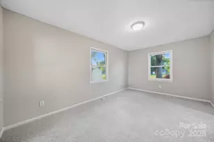 304 S Vine St, Gastonia, NC 28052 - Photo 17