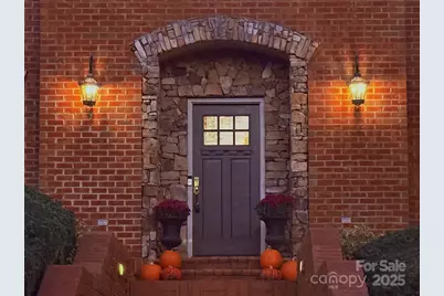 3630 8th Street Place NW, Hickory, NC 28601 - Photo 7