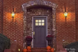 3630 8th St Pl NW, Hickory, NC 28601 - Photo 7