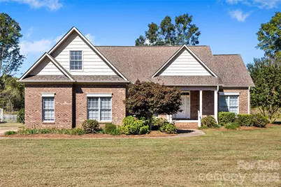 310 Clarendon Estates Drive, Clover, SC 29710 - Photo 3