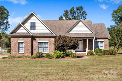 310 Clarendon Estates Drive, Clover, SC 29710 - Photo 3