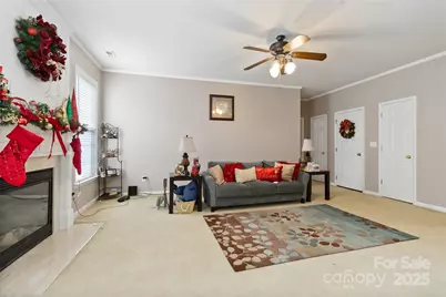 13834 Riding Hill Avenue, Charlotte, NC 28213 - Photo 23