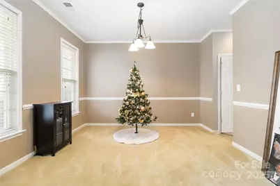 13834 Riding Hill Avenue, Charlotte, NC 28213 - Photo 11