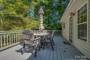 15 Wexford Dr, Hendersonville, NC 28791 - Photo 9