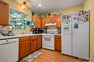 15 Wexford Dr, Hendersonville, NC 28791 - Photo 17