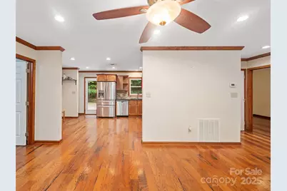 158 Dover Lane, Spruce Pine, NC 28777 - Photo 5