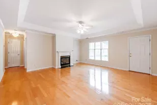 2207 Windsor Woods Dr, Gastonia, NC 28054 - Photo 5