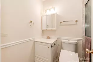 2207 Windsor Woods Dr, Gastonia, NC 28054 - Photo 25