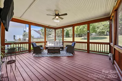 7924 Fairmeadows Drive, Charlotte, NC 28269 - Photo 21