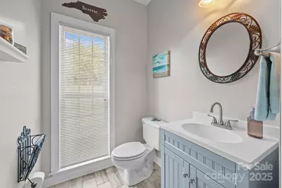 7924 Fairmeadows Drive, Charlotte, NC 28269 - Photo 19