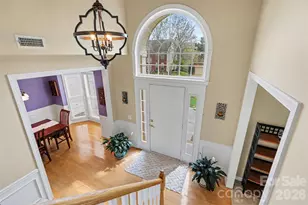 7924 Fairmeadows Dr, Charlotte, NC 28269 - Photo 3