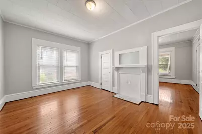 215 W D Street, Newton, NC 28658 - Photo 17
