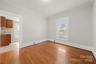 215 W D St, Newton, NC 28658 - Photo 19