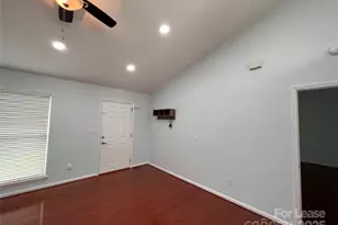 5312 Rea Rd, Charlotte, NC 28226 - Photo 5