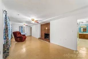 5325 US 70 Hwy W, Marion, NC 28752 - Photo 23