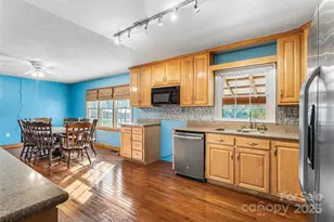 5325 US 70 Hwy W, Marion, NC 28752 - Photo 9