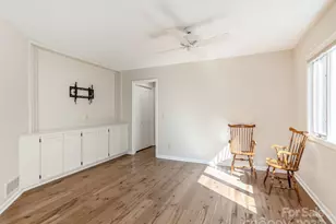 405 Wild Oak Ln, Hendersonville, NC 28791 - Photo 15