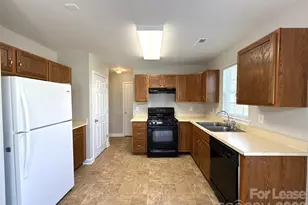 14446 O'Casey Ln, Charlotte, NC 28213 - Photo 5