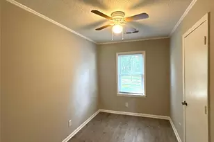 609 W Davidson Ave, Gastonia, NC 28052 - Photo 7