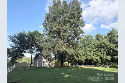 7901 Saddleview Court, Charlotte, NC 28105 - Photo 25
