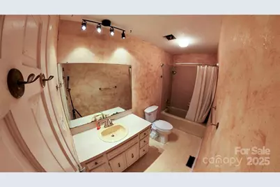 510 4th Avenue NE, Conover, NC 28613 - Photo 25